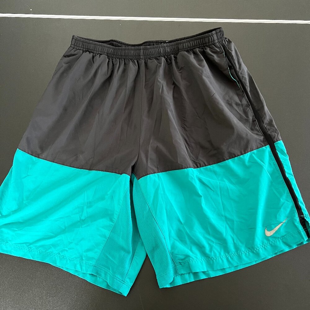 Nike Dri-Fit Shorts Black & Teal Size L